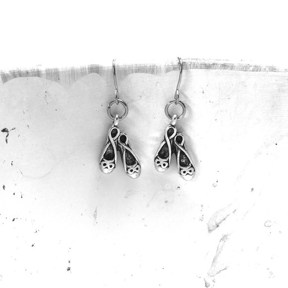 Miniature Ballet Slippers Dance Shoes Ballerina Ballet Dancer Gift Earrings - Picture 2 of 2